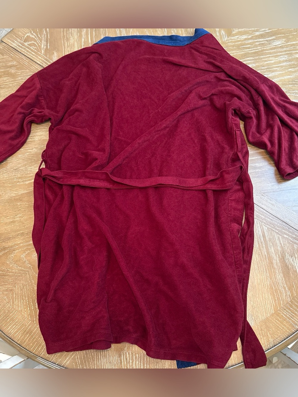 Vintage Belton Burgundy robe with Navy velour Trim - Picture 7 of 7